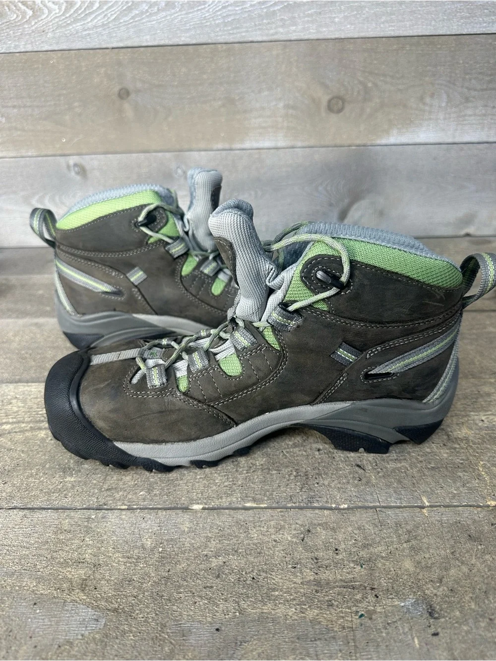 Keen Women's 9.5 Boots Detroit XT Mid Steel Toe Waterproof Hike Work Shoes Brown